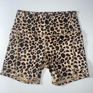 JJUQ Fitness shorts